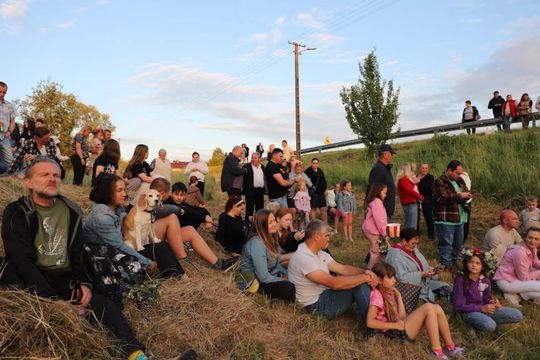 Noc Świętojańska w gminie Hańsk. Widowisko obrzędowe i puszczanie wianków [GALERIA ZDJĘĆ]