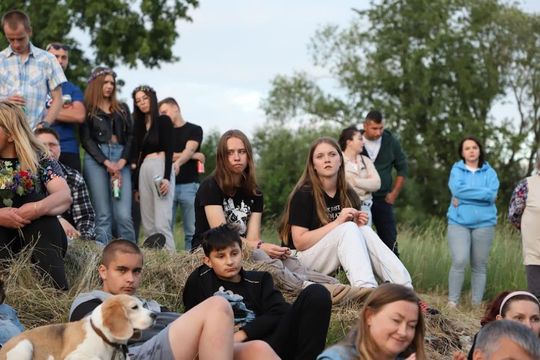 Noc Świętojańska w gminie Hańsk. Widowisko obrzędowe i puszczanie wianków [GALERIA ZDJĘĆ]