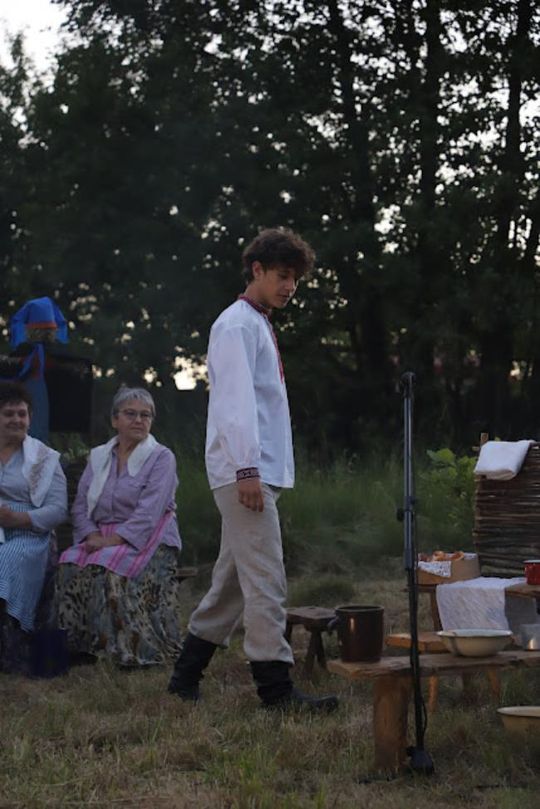 Noc Świętojańska w gminie Hańsk. Widowisko obrzędowe i puszczanie wianków [GALERIA ZDJĘĆ]