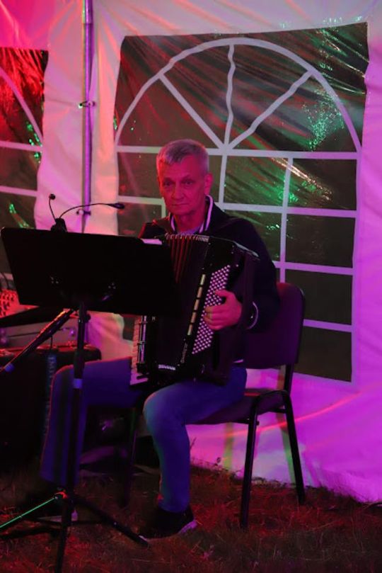 Noc Świętojańska w gminie Hańsk. Widowisko obrzędowe i puszczanie wianków [GALERIA ZDJĘĆ]