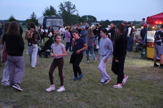 Noc Świętojańska w gminie Hańsk. Widowisko obrzędowe i puszczanie wianków [GALERIA ZDJĘĆ]