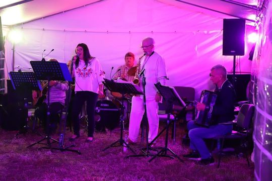 Noc Świętojańska w gminie Hańsk. Widowisko obrzędowe i puszczanie wianków [GALERIA ZDJĘĆ]