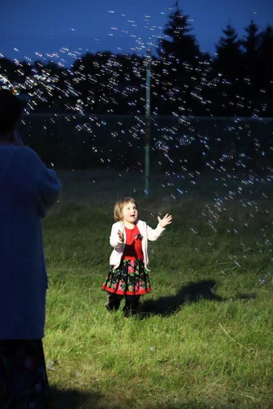 Noc Świętojańska w gminie Hańsk. Widowisko obrzędowe i puszczanie wianków [GALERIA ZDJĘĆ]