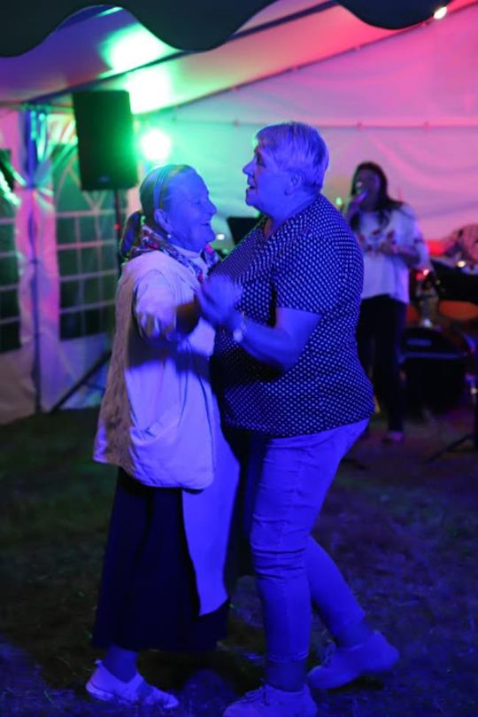 Noc Świętojańska w gminie Hańsk. Widowisko obrzędowe i puszczanie wianków [GALERIA ZDJĘĆ]