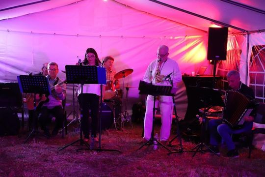 Noc Świętojańska w gminie Hańsk. Widowisko obrzędowe i puszczanie wianków [GALERIA ZDJĘĆ]