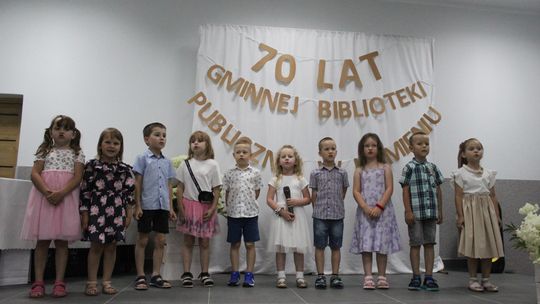 Jubileusz 70-lecia Gminnej Biblioteki w Kamieniu. Wyróżniono najbardziej aktywnych czytelników [GALERIA ZDJĘĆ]