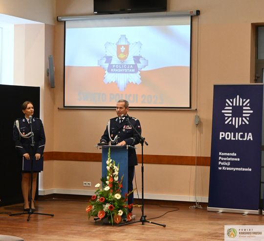 Święto Policji w Krasnymstawie. Podziękowania, mianowania i odznaczenia [GALERIA ZDJĘĆ] 