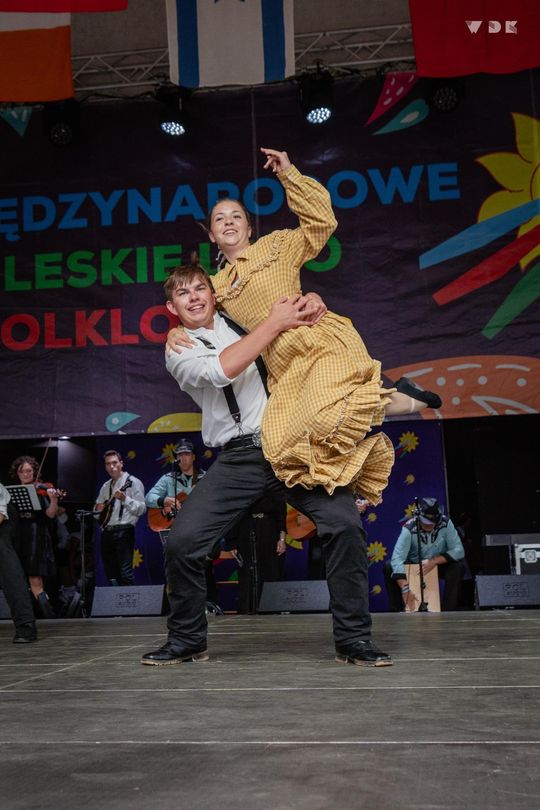 Włodawa. Jubileuszowe XXX Poleskie Lato z Folklorem 2025. Dzień II [GALERIA ZDJĘĆ]