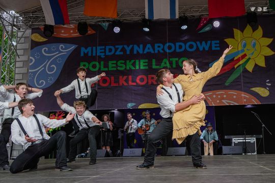 Włodawa. Jubileuszowe XXX Poleskie Lato z Folklorem 2025. Dzień II [GALERIA ZDJĘĆ]