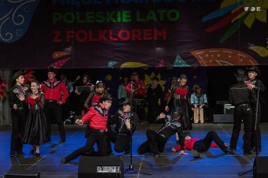 Włodawa. Jubileuszowe XXX Poleskie Lato z Folklorem 2025. Dzień II [GALERIA ZDJĘĆ]