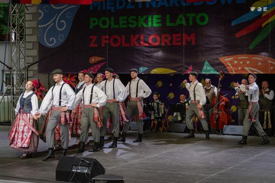 Włodawa. Jubileuszowe XXX Poleskie Lato z Folklorem 2025. Dzień II [GALERIA ZDJĘĆ]