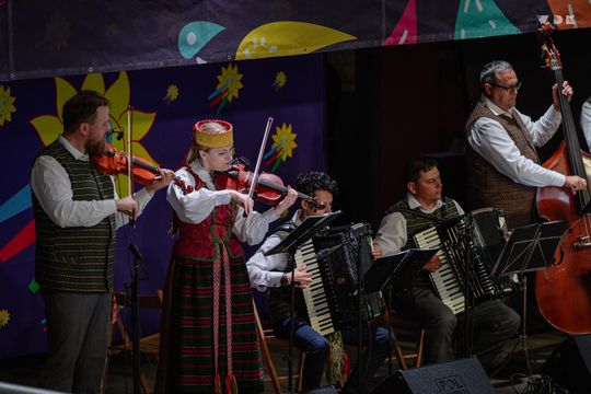 Włodawa. Jubileuszowe XXX Poleskie Lato z Folklorem 2025. Dzień II [GALERIA ZDJĘĆ]