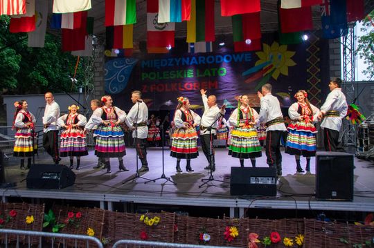 Włodawa. Jubileuszowe XXX Poleskie Lato z Folklorem 2025 [GALERIA ZDJĘĆ]