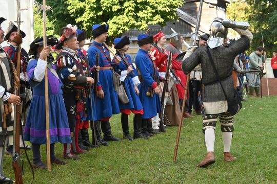 Gm. Wojsławice. XVIII Dni Jakuba Wędrowycza. Działo się! Prelekcje, konkursy, gry i bitwy cz. II [GALERIA ZDJĘĆ]