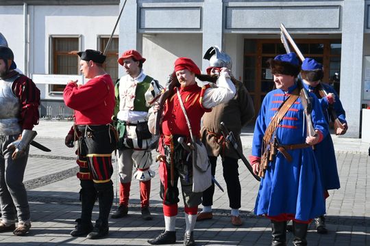 Gm. Wojsławice. XVIII Dni Jakuba Wędrowycza. Działo się! Prelekcje, konkursy, gry i bitwy cz. II [GALERIA ZDJĘĆ]