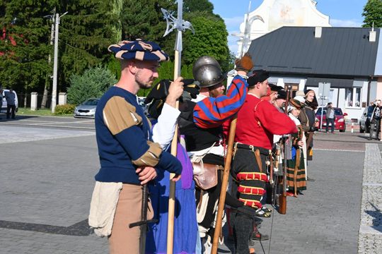 Gm. Wojsławice. XVIII Dni Jakuba Wędrowycza. Działo się! Prelekcje, konkursy, gry i bitwy cz. II [GALERIA ZDJĘĆ]
