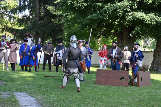 Gm. Wojsławice. XVIII Dni Jakuba Wędrowycza. Działo się! Prelekcje, konkursy, gry i bitwy cz. II [GALERIA ZDJĘĆ]