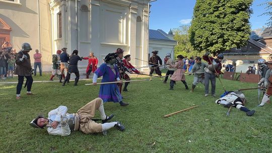 Gm. Wojsławice. XVIII Dni Jakuba Wędrowycza. Działo się! Prelekcje, konkursy, gry i bitwy cz. II [GALERIA ZDJĘĆ]
