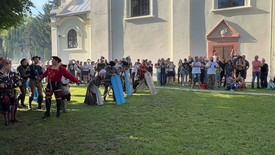 Gm. Wojsławice. XVIII Dni Jakuba Wędrowycza. Działo się! Prelekcje, konkursy, gry i bitwy cz. II [GALERIA ZDJĘĆ]