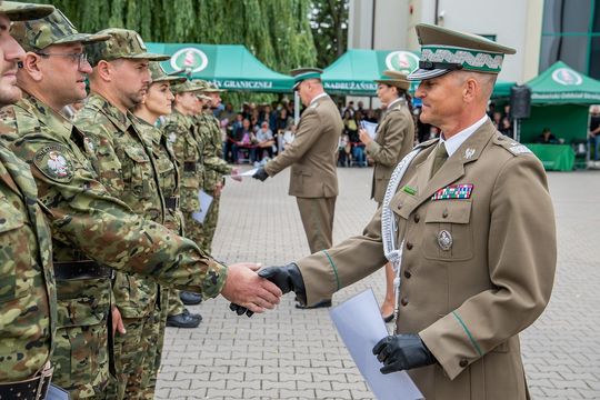 Chełm. Ślubowanie nowych funkcjonariuszy Nadbużańskiego Oddziału Straży Granicznej [GALERIA ZDJĘĆ]