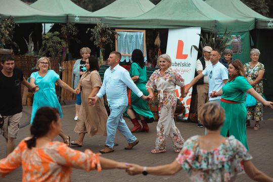 Gm. Leśniowice. Udane Żniwowanie na Maczułach. Tradycja, kultura, dobra zabawa [GALERIA ZDJĘĆ]
