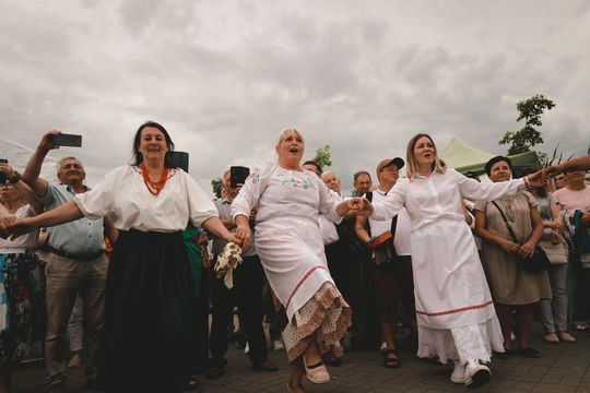 Gm. Leśniowice. Udane Żniwowanie na Maczułach. Tradycja, kultura, dobra zabawa [GALERIA ZDJĘĆ]