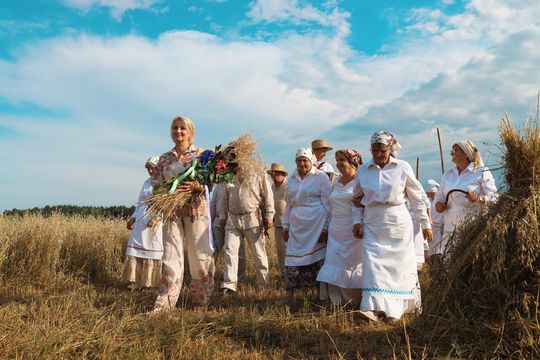 Gm. Leśniowice. Udane Żniwowanie na Maczułach. Tradycja, kultura, dobra zabawa [GALERIA ZDJĘĆ]