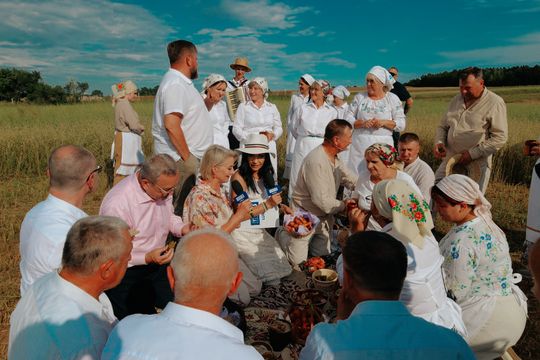 Gm. Leśniowice. Udane Żniwowanie na Maczułach. Tradycja, kultura, dobra zabawa [GALERIA ZDJĘĆ]