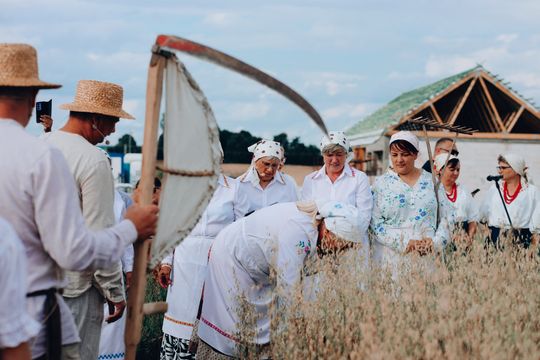 Gm. Leśniowice. Udane Żniwowanie na Maczułach. Tradycja, kultura, dobra zabawa [GALERIA ZDJĘĆ]