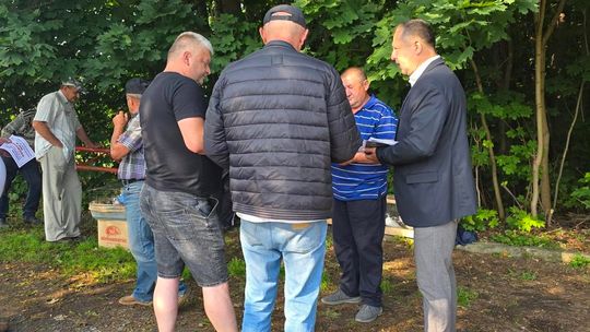 Gm. Chełm. Urządzili targ po swojemu. Rolnicy będą mieć swoje miejsce do handlowania [ZDJĘCIA]