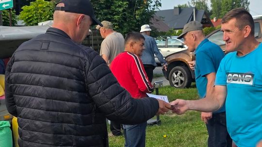 Gm. Chełm. Urządzili targ po swojemu. Rolnicy będą mieć swoje miejsce do handlowania [ZDJĘCIA]