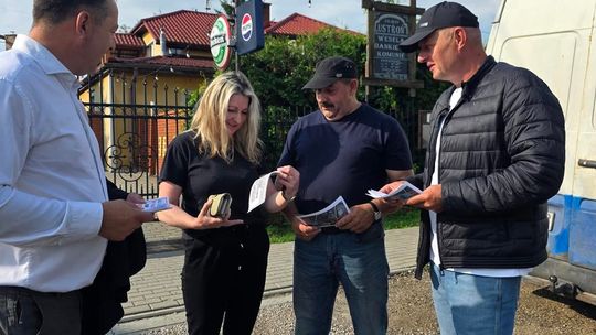 Gm. Chełm. Urządzili targ po swojemu. Rolnicy będą mieć swoje miejsce do handlowania [ZDJĘCIA]