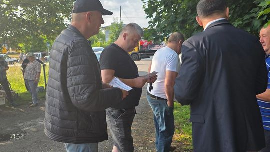 Gm. Chełm. Urządzili targ po swojemu. Rolnicy będą mieć swoje miejsce do handlowania [ZDJĘCIA]