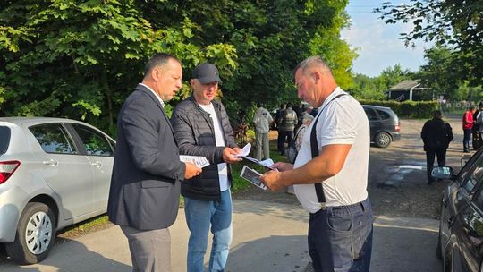 Gm. Chełm. Urządzili targ po swojemu. Rolnicy będą mieć swoje miejsce do handlowania [ZDJĘCIA]