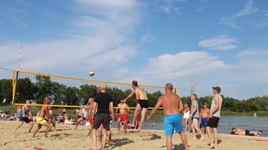 Gm. Kamień. Siatkówka Plażowa o „Puchar Wójta” 2025 [GALERIA ZDJĘĆ]