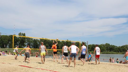 Gm. Kamień. Siatkówka Plażowa o „Puchar Wójta” 2025 [GALERIA ZDJĘĆ]