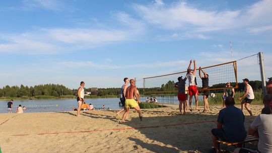 Gm. Kamień. Siatkówka Plażowa o „Puchar Wójta” 2025 [GALERIA ZDJĘĆ]