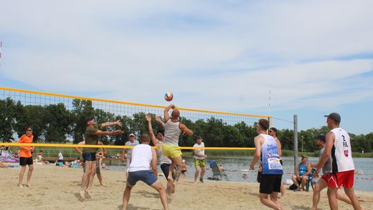 Gm. Kamień. Siatkówka Plażowa o „Puchar Wójta” 2025 [GALERIA ZDJĘĆ]