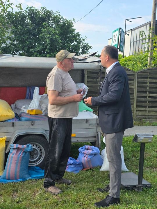 Gm. Chełm. Urządzili targ po swojemu. Rolnicy będą mieć swoje miejsce do handlowania [ZDJĘCIA]