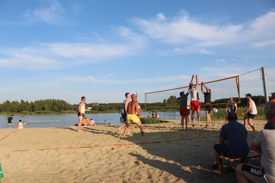 Gm. Kamień. Siatkówka Plażowa o „Puchar Wójta” 2025 [GALERIA ZDJĘĆ]