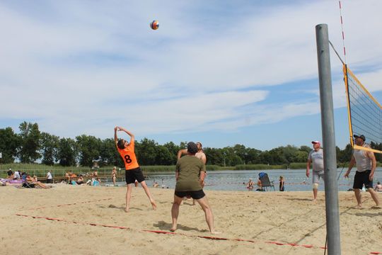Gm. Kamień. Siatkówka Plażowa o „Puchar Wójta” 2025 [GALERIA ZDJĘĆ]