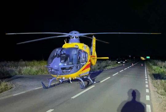 BMW zderzyło się z ciężarówką na DK2. Nie żyje jedna osoba, trzy w szpitalu [WIDEO, ZDJĘCIA]