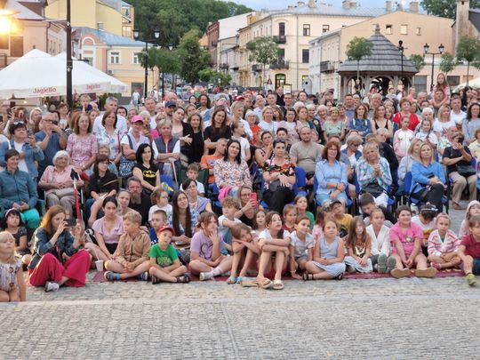 Chełm. XV Międzynarodowy Festiwal Śladami Singera na Placu Łuczkowskiego [GALERIA ZDJĘĆ]