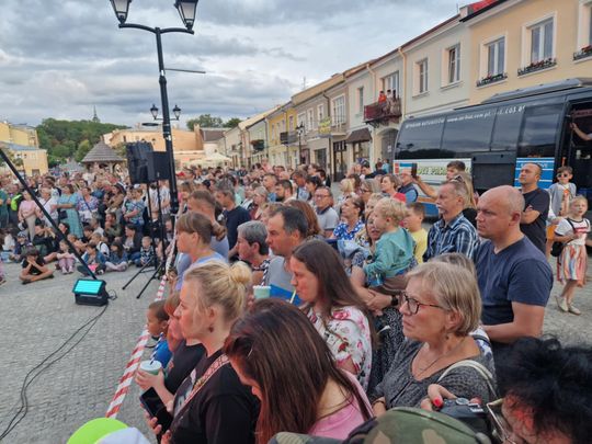 Chełm. XV Międzynarodowy Festiwal Śladami Singera na Placu Łuczkowskiego [GALERIA ZDJĘĆ]