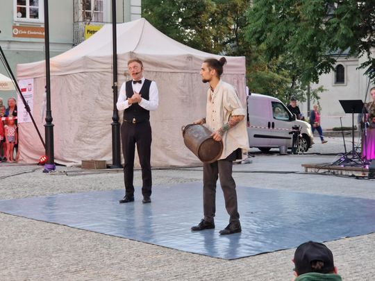 Chełm. XV Międzynarodowy Festiwal Śladami Singera na Placu Łuczkowskiego [GALERIA ZDJĘĆ]