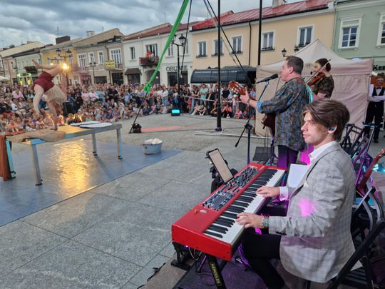 Chełm. XV Międzynarodowy Festiwal Śladami Singera na Placu Łuczkowskiego [GALERIA ZDJĘĆ]