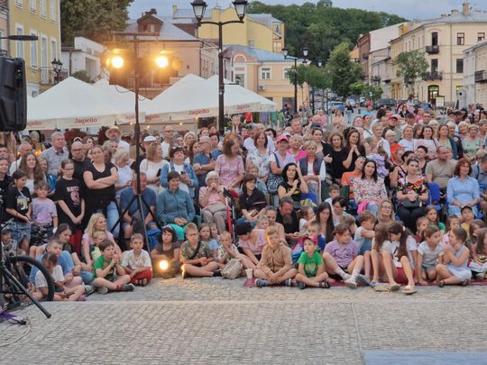 Chełm. XV Międzynarodowy Festiwal Śladami Singera na Placu Łuczkowskiego [GALERIA ZDJĘĆ]