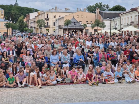 Chełm. XV Międzynarodowy Festiwal Śladami Singera na Placu Łuczkowskiego [GALERIA ZDJĘĆ]