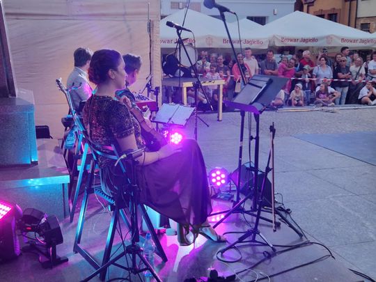 Chełm. XV Międzynarodowy Festiwal Śladami Singera na Placu Łuczkowskiego [GALERIA ZDJĘĆ]