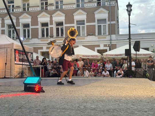 Chełm. XV Międzynarodowy Festiwal Śladami Singera na Placu Łuczkowskiego [GALERIA ZDJĘĆ]